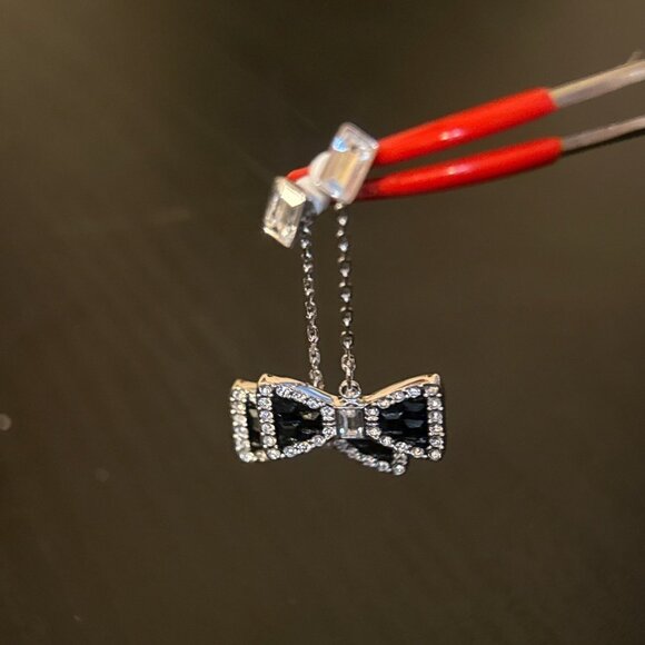 Swarovski Designer Bow Dangle Earrings - Picture 3 of 7